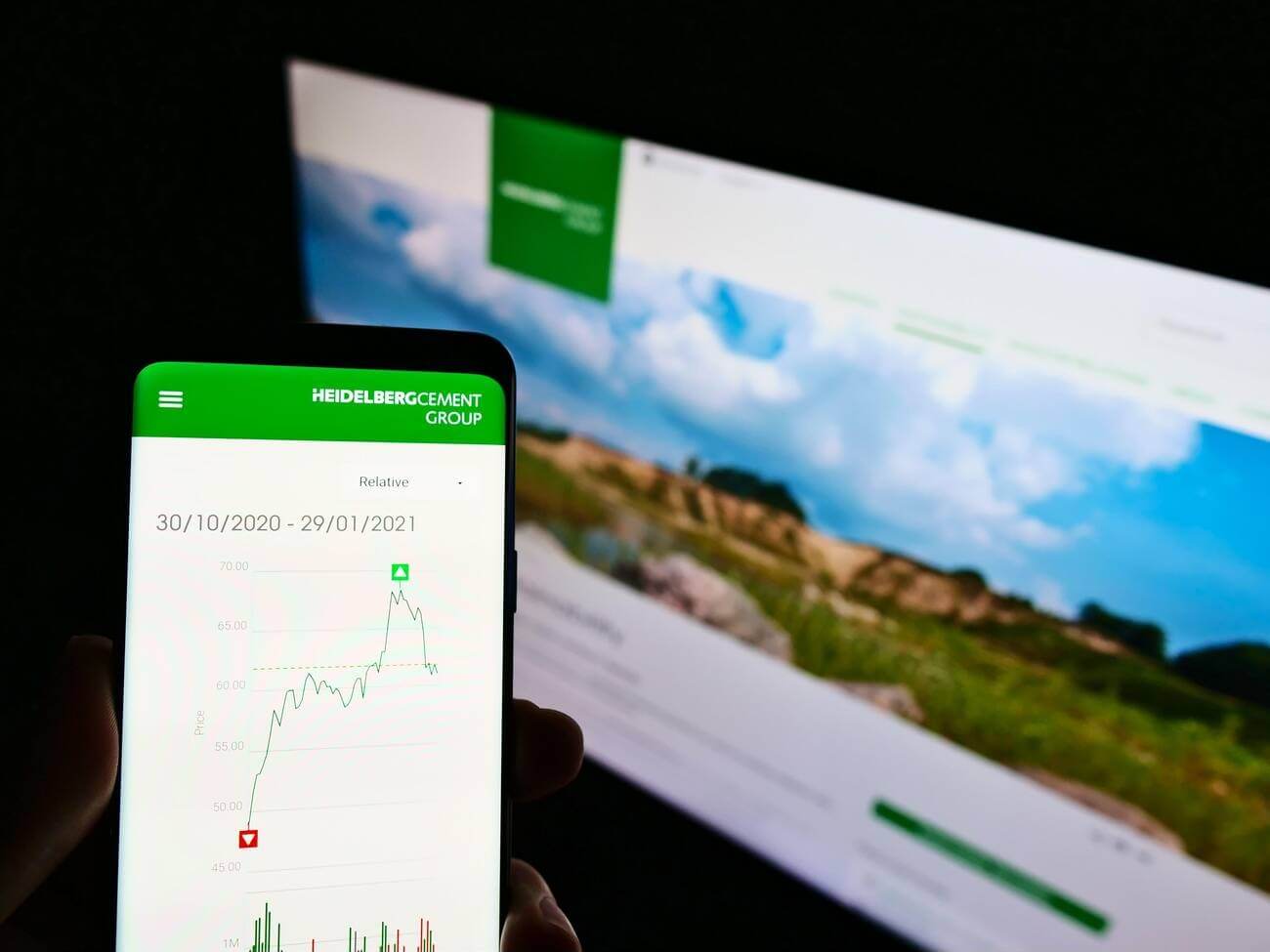 Economize na criação do seu site: dicas para ter uma presença online de baixo custo!